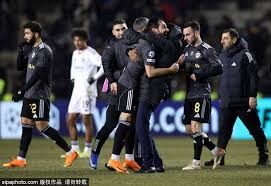 2025武汉马拉松鸣枪起跑