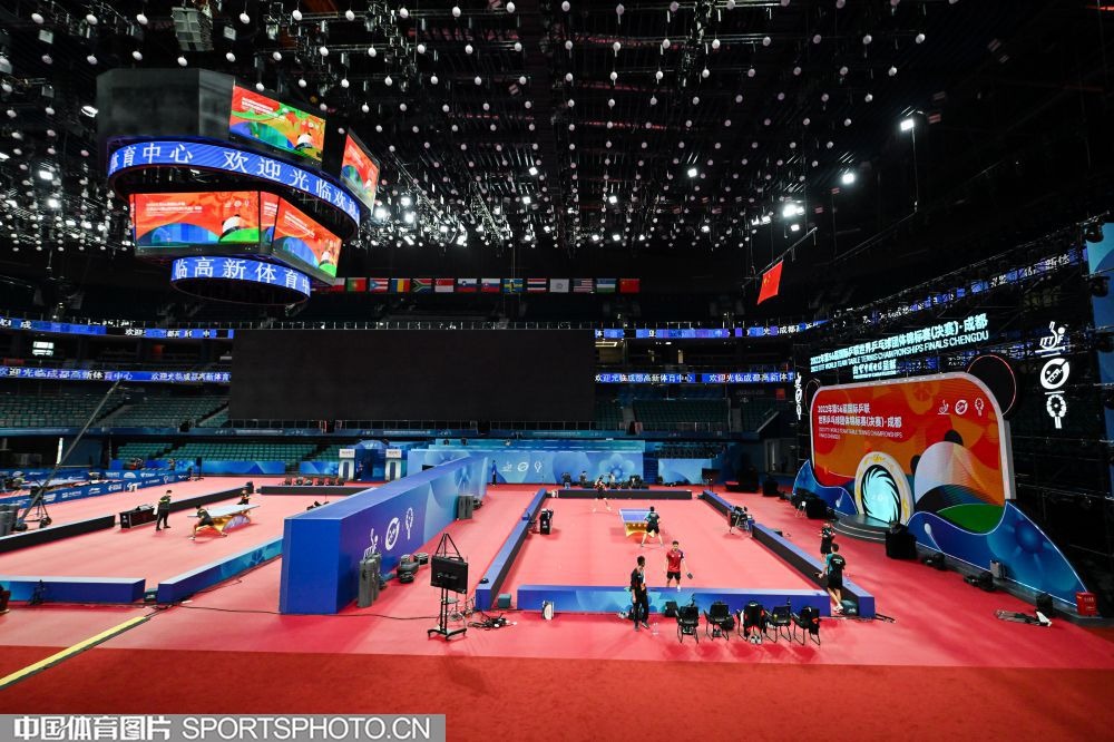 详解棒球规则中的故意漏接陷阱裁判如何从球员的接球动作中判断真伪